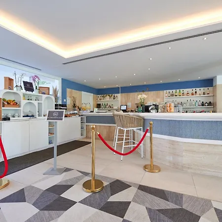 Aluasoul Carolina - Adults Only 4*